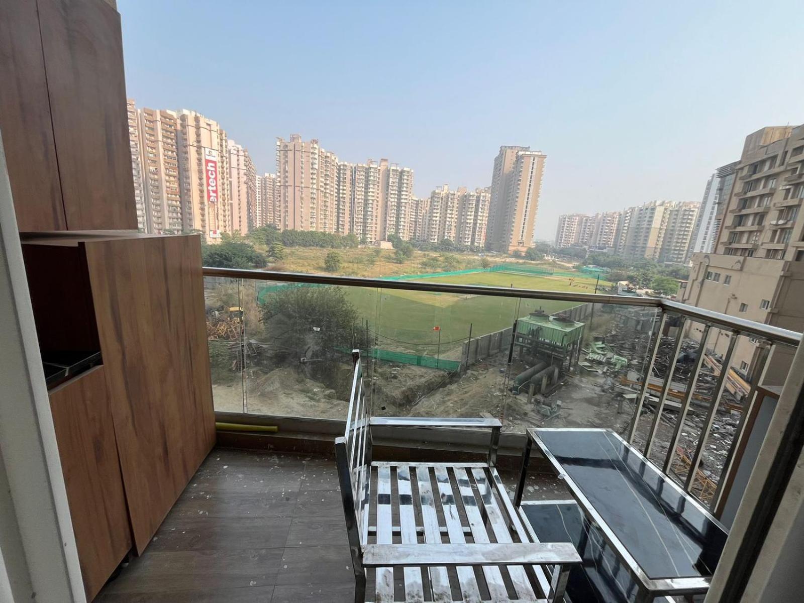 Matrix Studios Noida Buitenkant foto